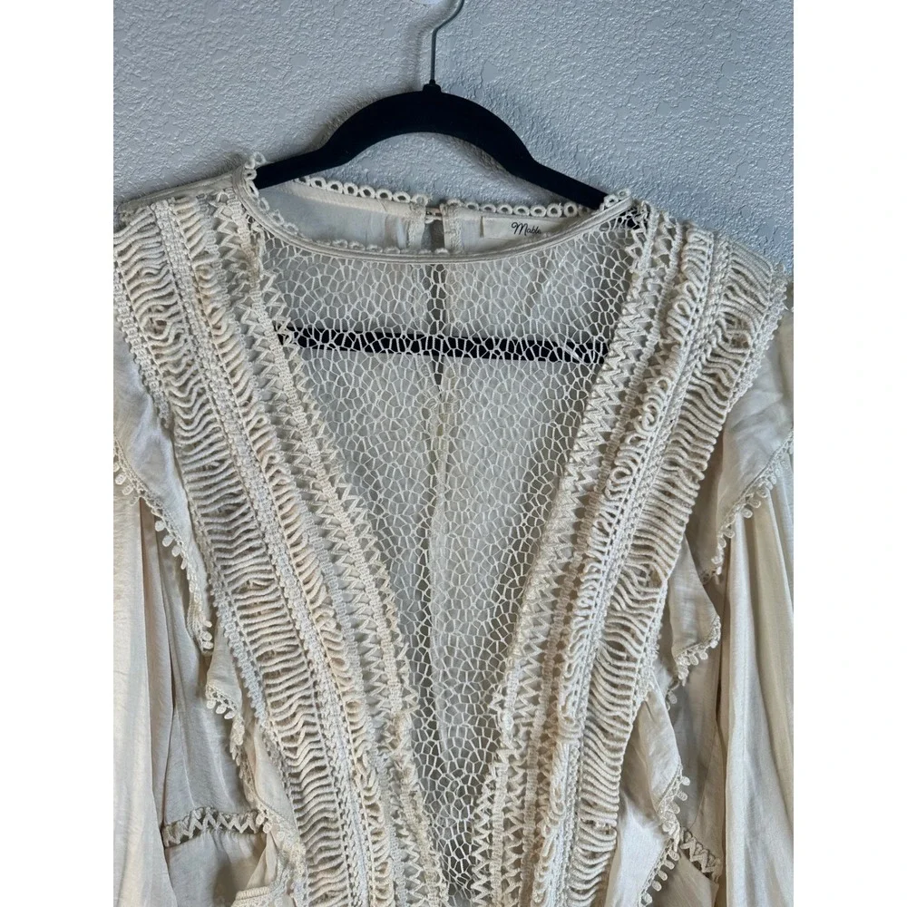 Mable Women's Cream Lace Crochet Ruffle Long Sleeve Top Size Small